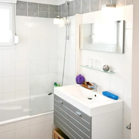 With One Bedroom In With Wonderful Lake View Terrace And Wifi 2 Km From The Slopes Apartment